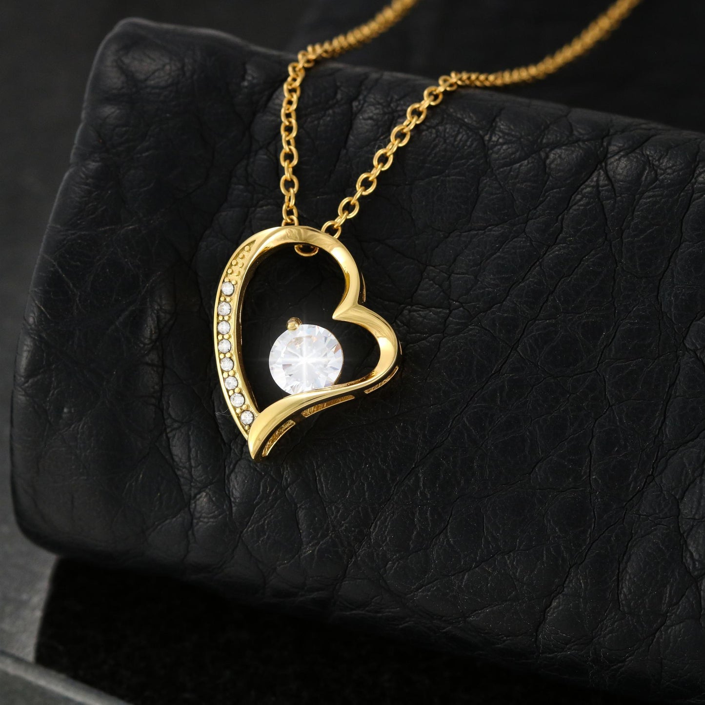 Victoria™ Love Necklace | 18 Karat Yellow Gold