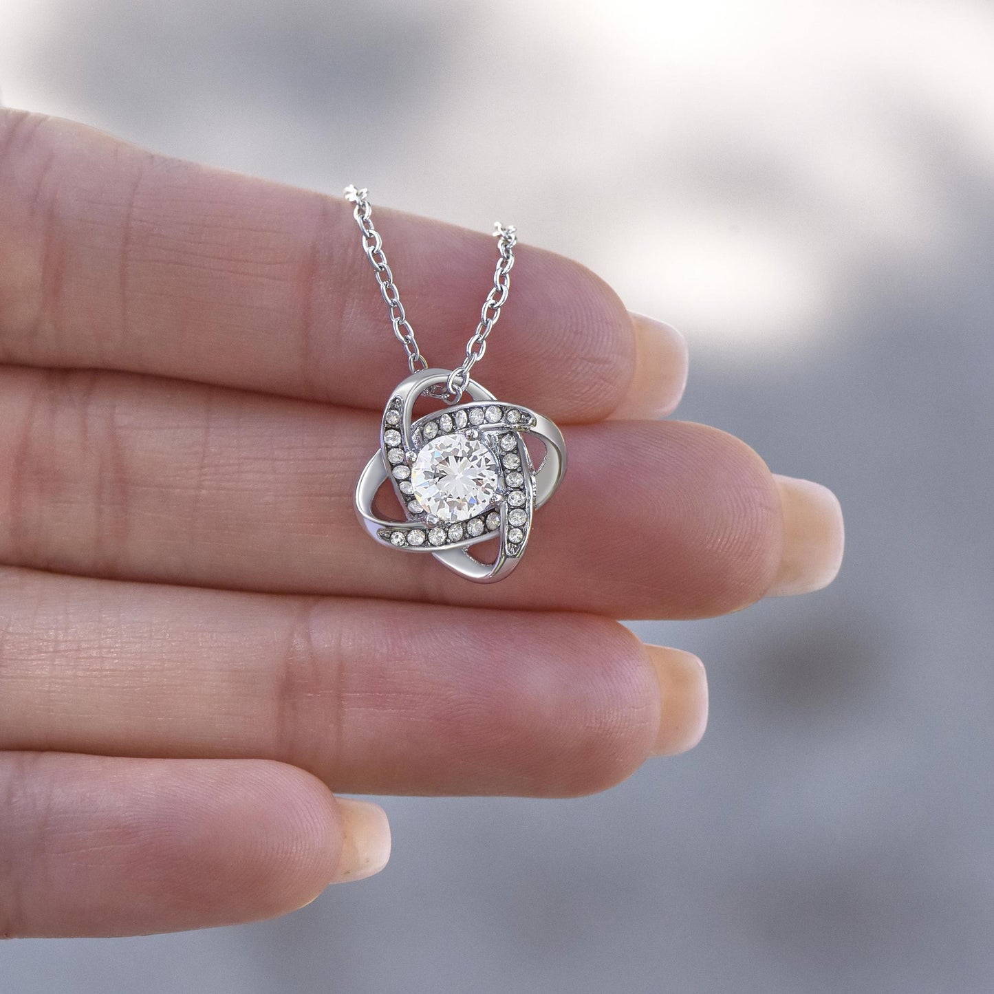 Lucky™ White Gold Necklace