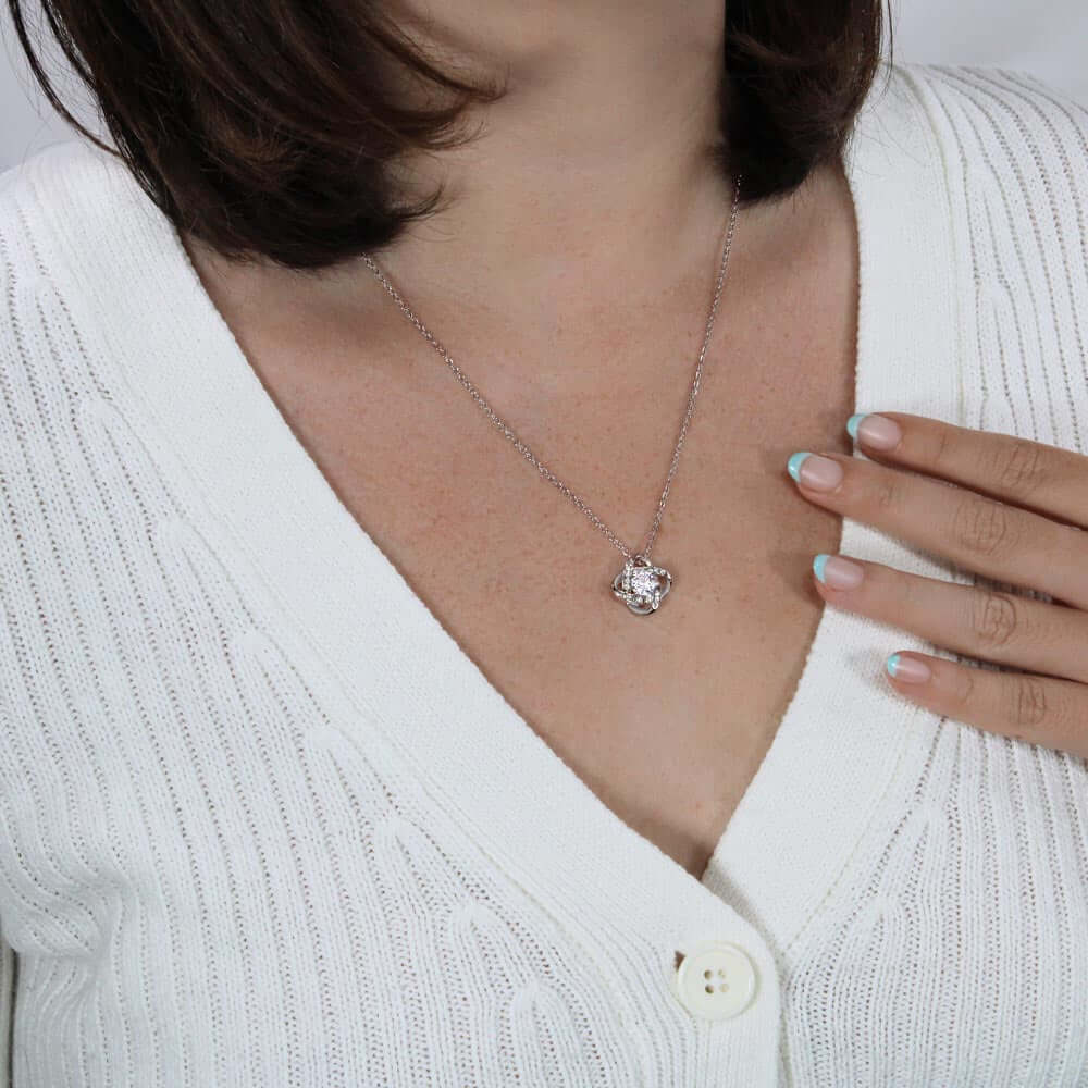 Lucky™ White Gold Necklace